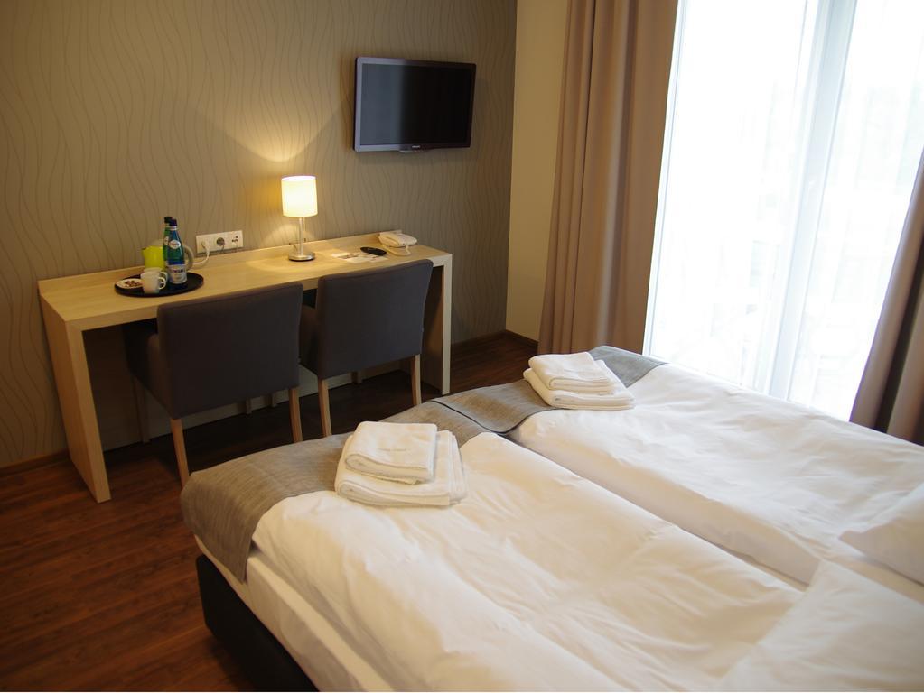 Hotel อูเนียยูฟ ภายนอก รูปภาพ