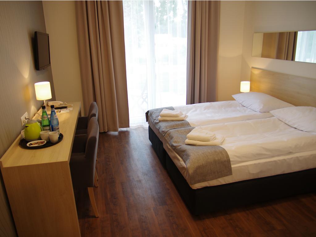 Hotel อูเนียยูฟ ภายนอก รูปภาพ