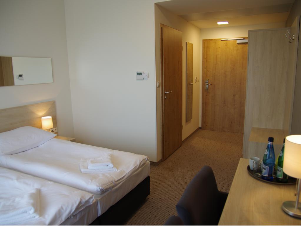 Hotel อูเนียยูฟ ภายนอก รูปภาพ