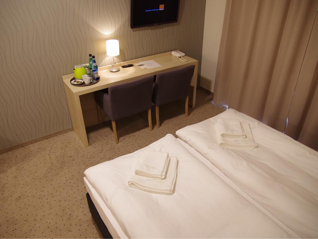 Hotel อูเนียยูฟ ภายนอก รูปภาพ
