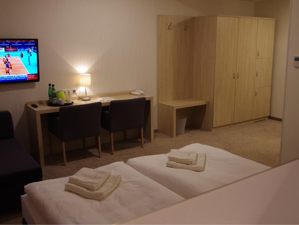 Hotel อูเนียยูฟ ภายนอก รูปภาพ